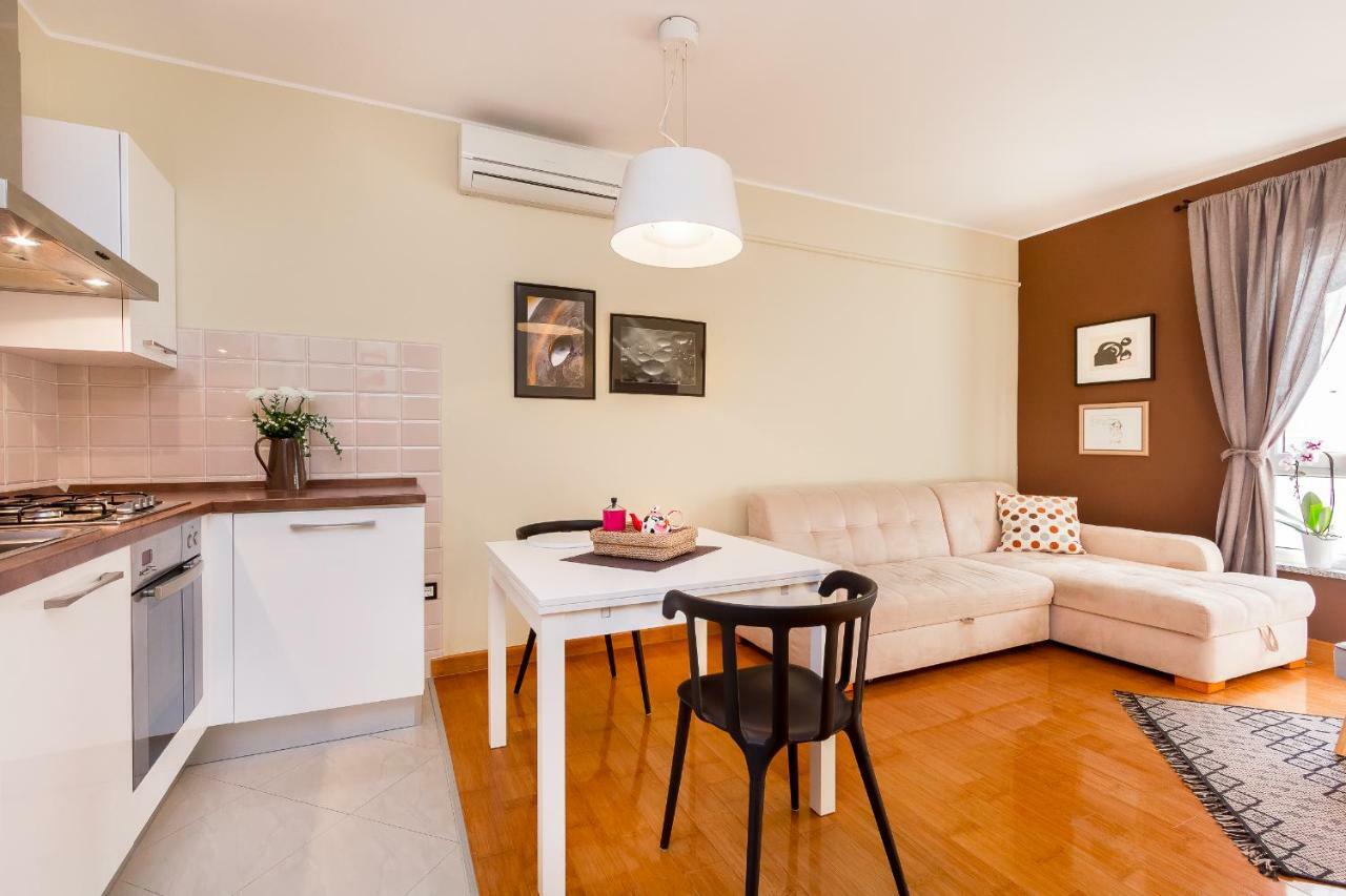 City Stylish Apartment Pula Exterior photo